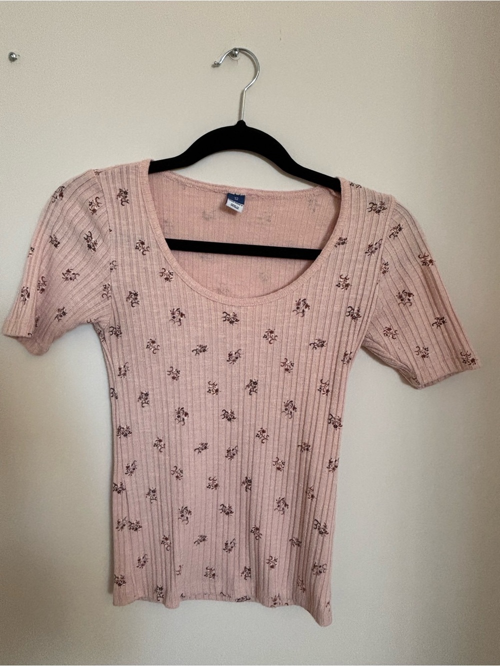 Old Navy Pink Ribbed Scoop Neck Tee